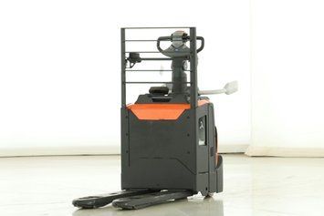 Toyota LPE-200 174012 фото